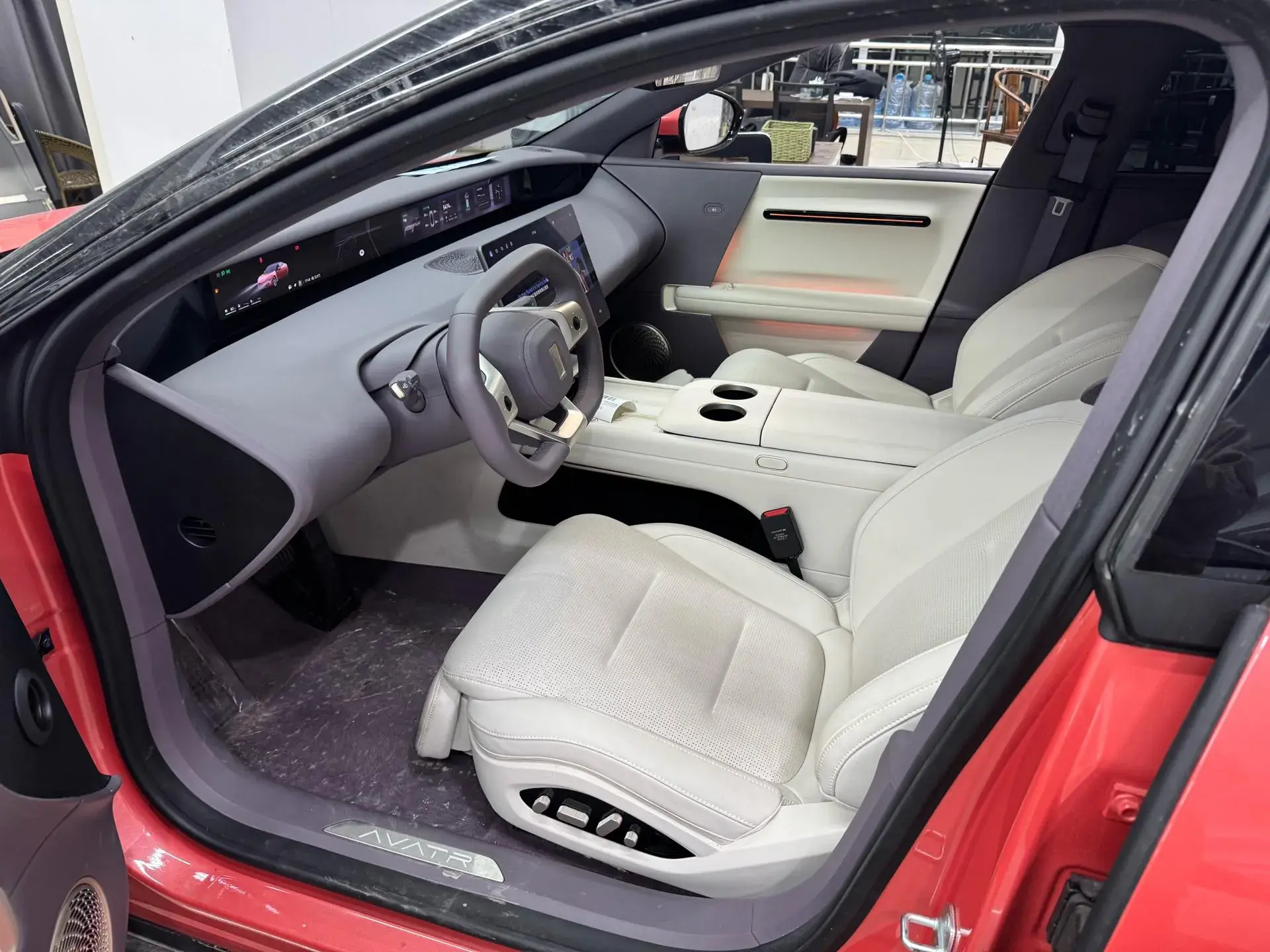 2025 AVATR 06 thumbnail 3