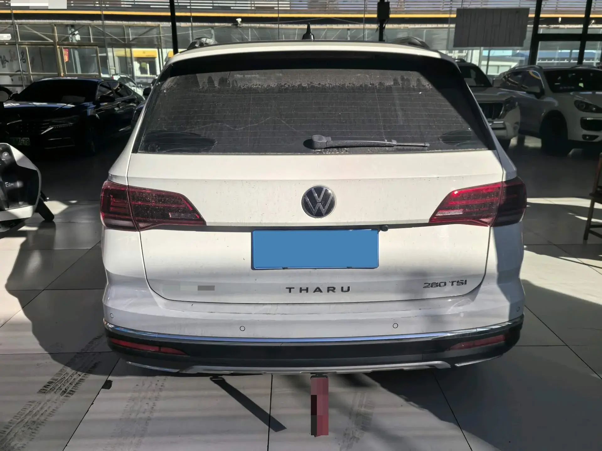 2021 VOLKSWAGEN THARU thumbnail 4