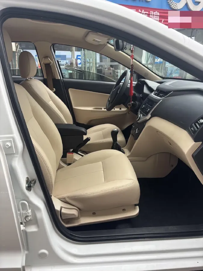 2016 Chery Fulwin 2 1.5L 109HP L4 5MT,autocango,china used car exporter,china ev exporter,chinese used car exporter,chinese used ev exporter