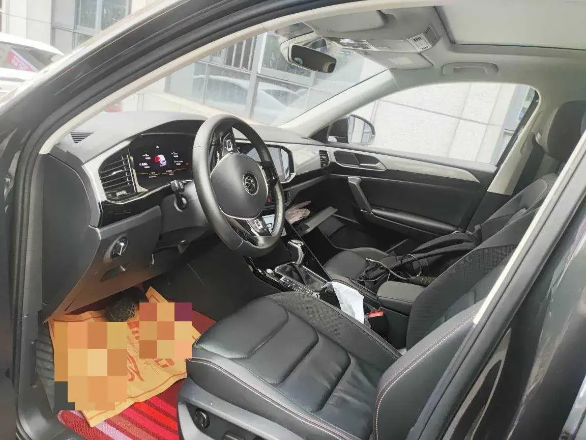 2022 VOLKSWAGEN TAYRON thumbnail 2