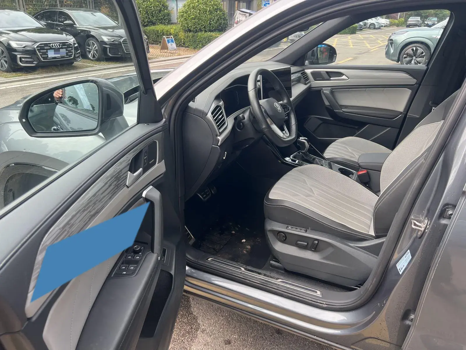 2023 VOLKSWAGEN TAYRON thumbnail 2