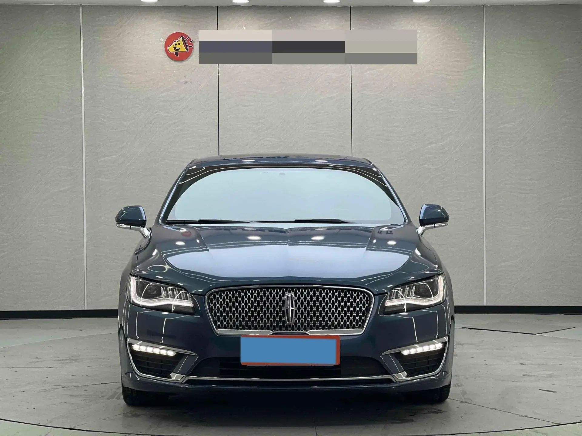 2018 LINCOLN MKZ thumbnail 2