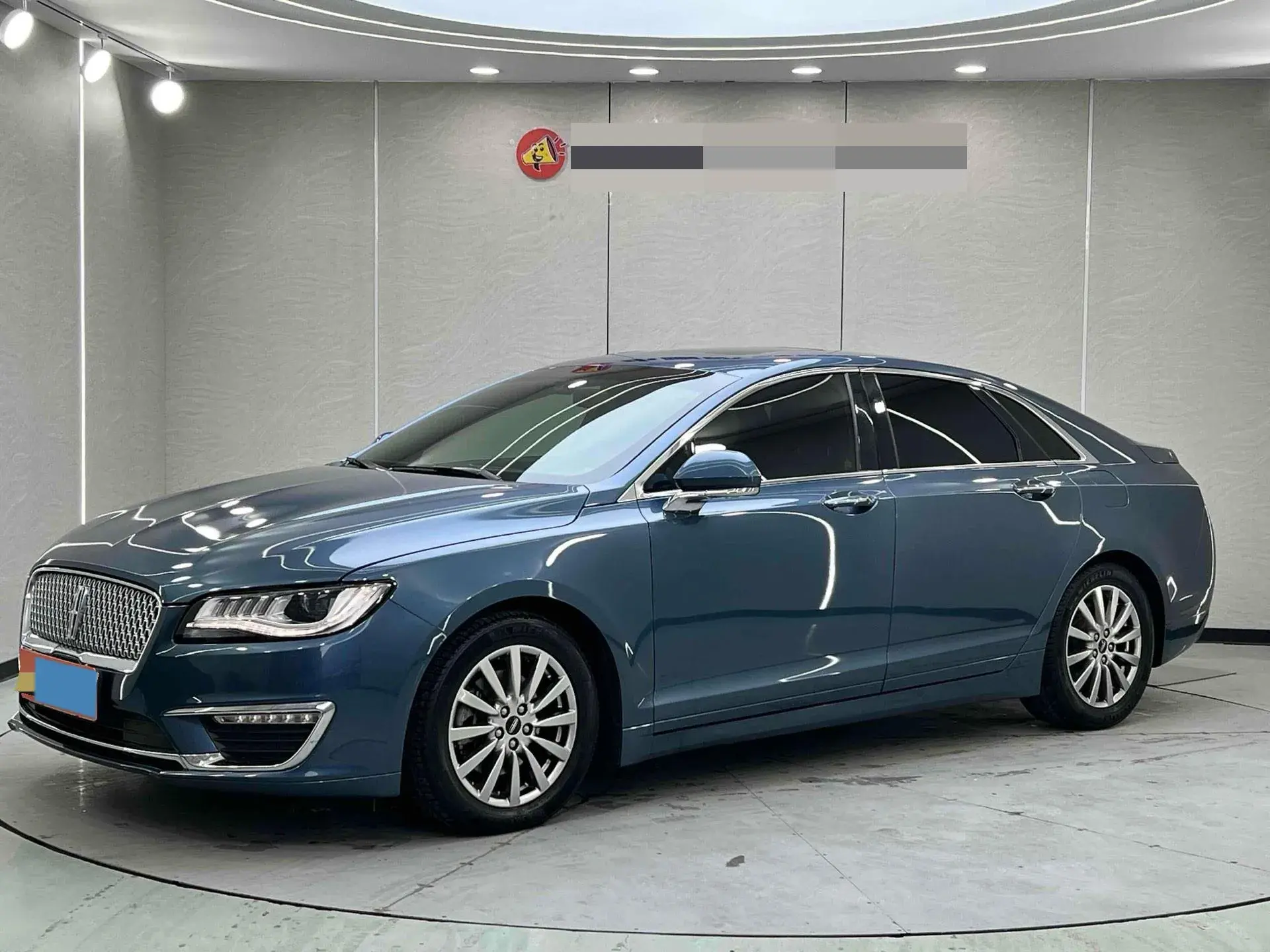2018 LINCOLN MKZ view 1