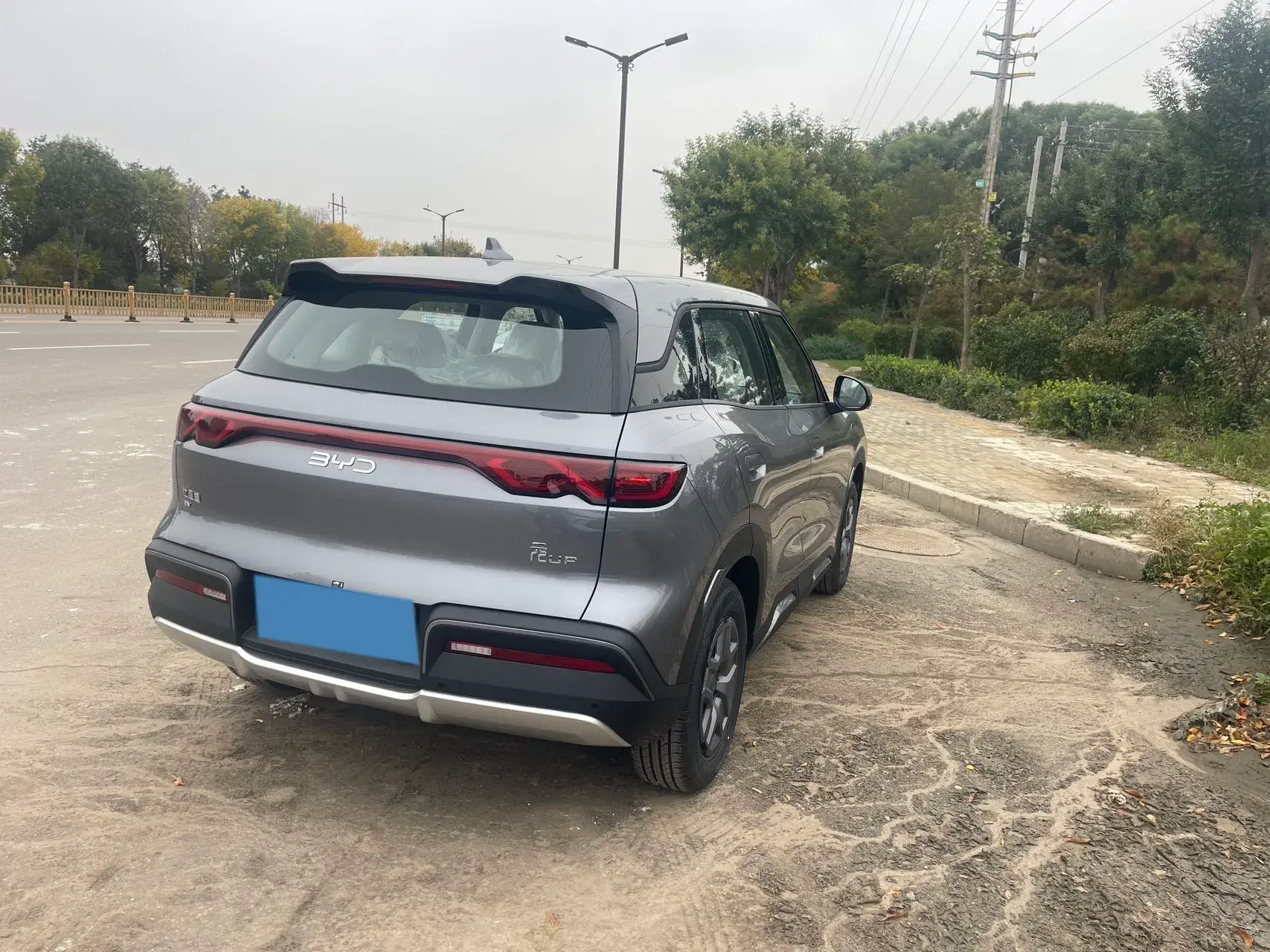 2025 BYD YUANUP thumbnail 4