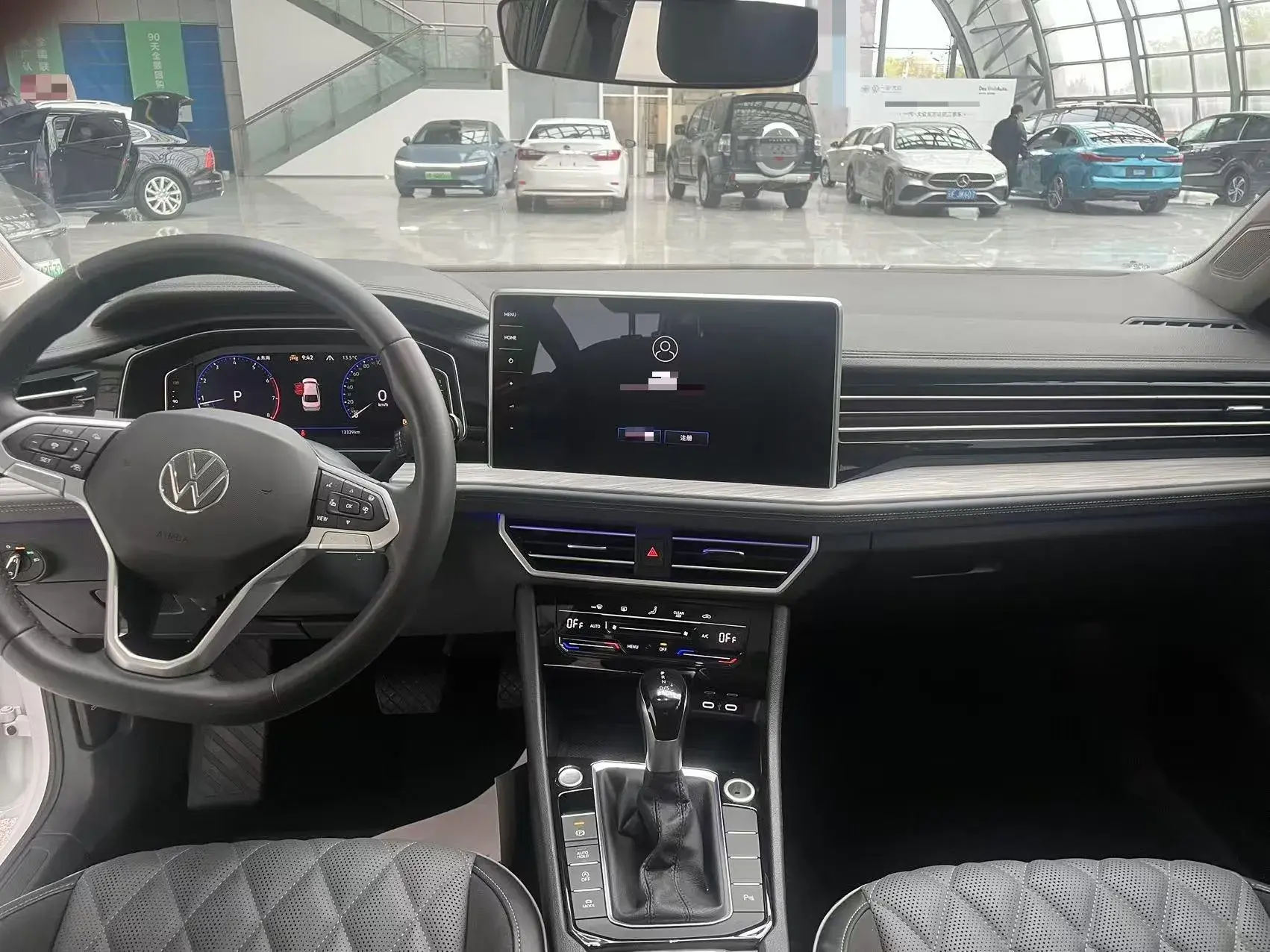 2023 VOLKSWAGEN SAGITAR thumbnail 4