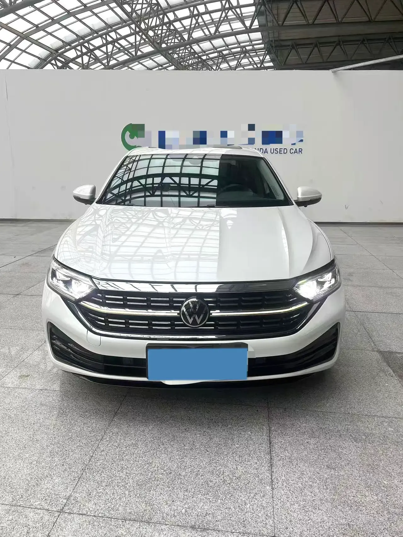 2023 VOLKSWAGEN SAGITAR thumbnail 2