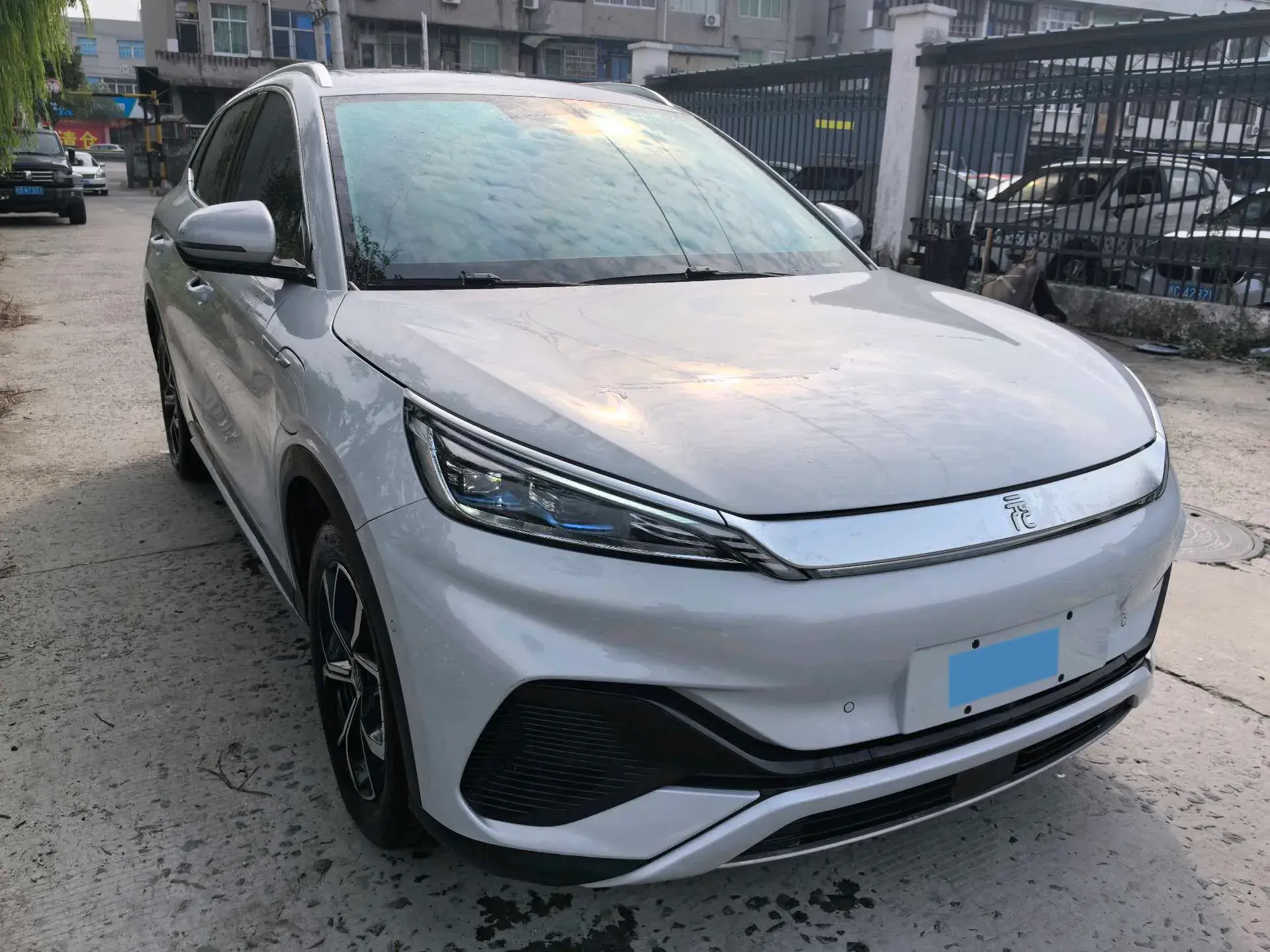 2023 BYD YUAN thumbnail 2