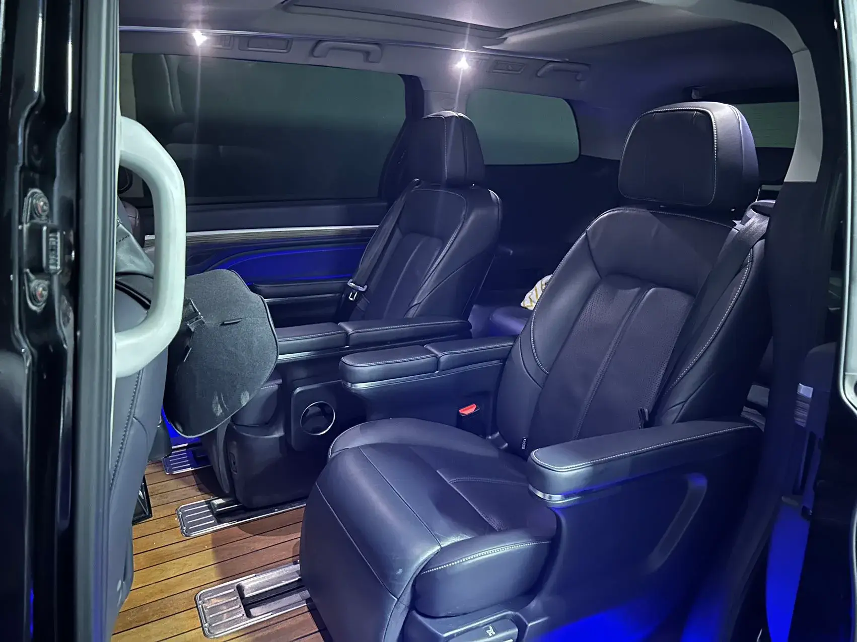 2021 GAC TRUMPCHI thumbnail 3