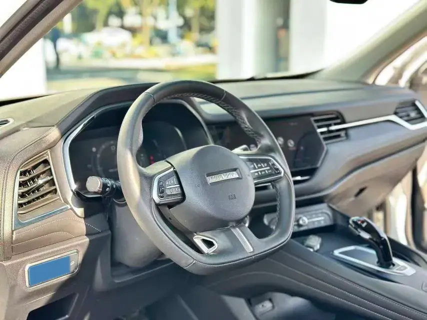 2019 HAVAL F7 thumbnail 4