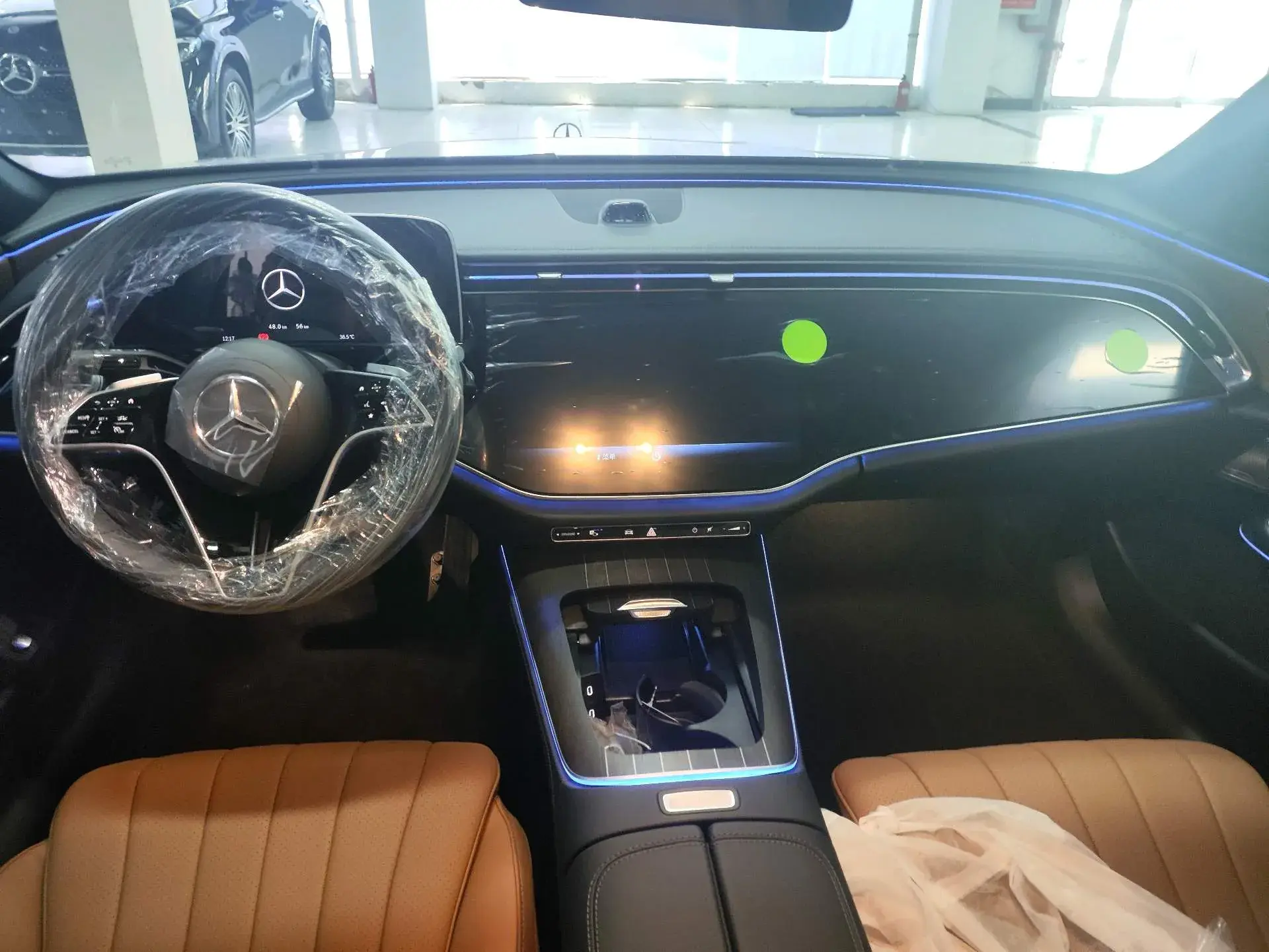 2025 MERCEDES-BENZ E thumbnail 3