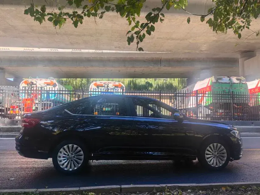 2019 VOLKSWAGEN LAVIDA thumbnail 4