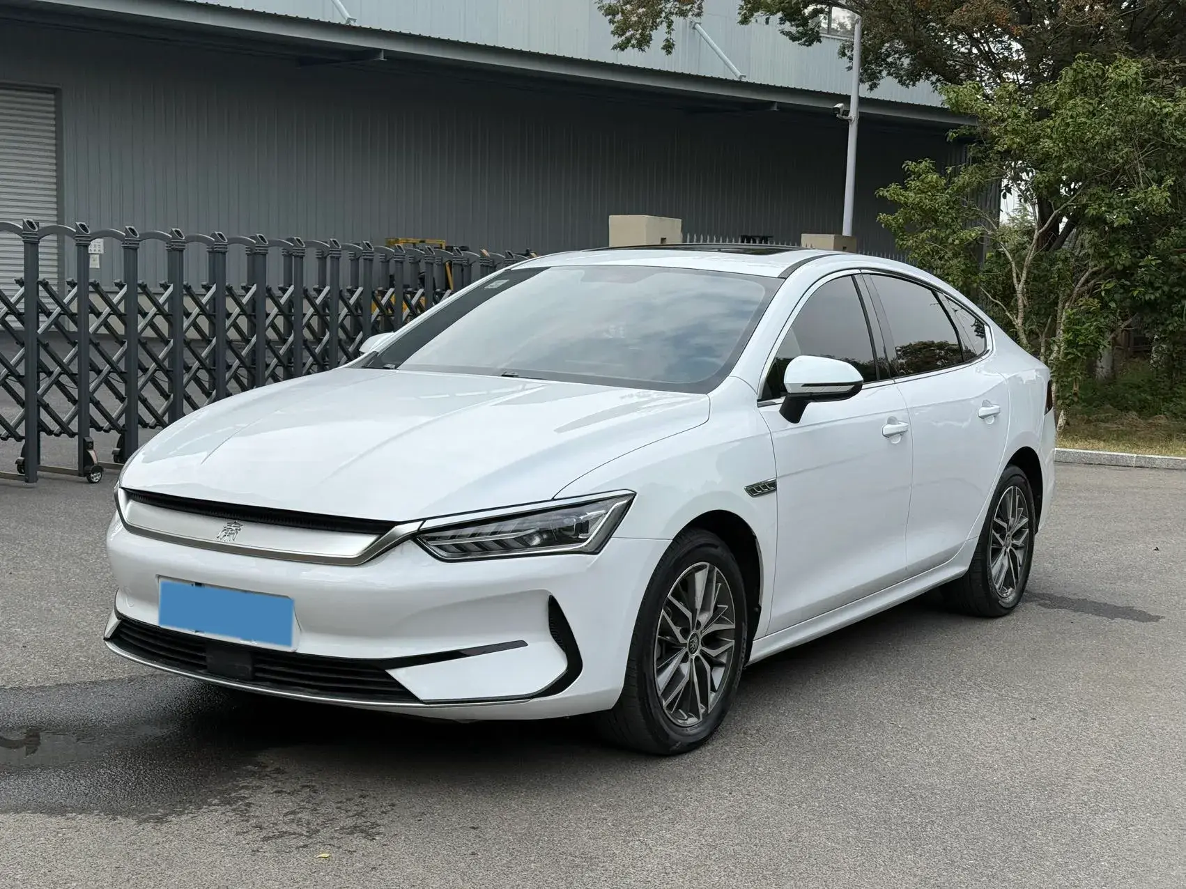 2021 BYD QIN view 1