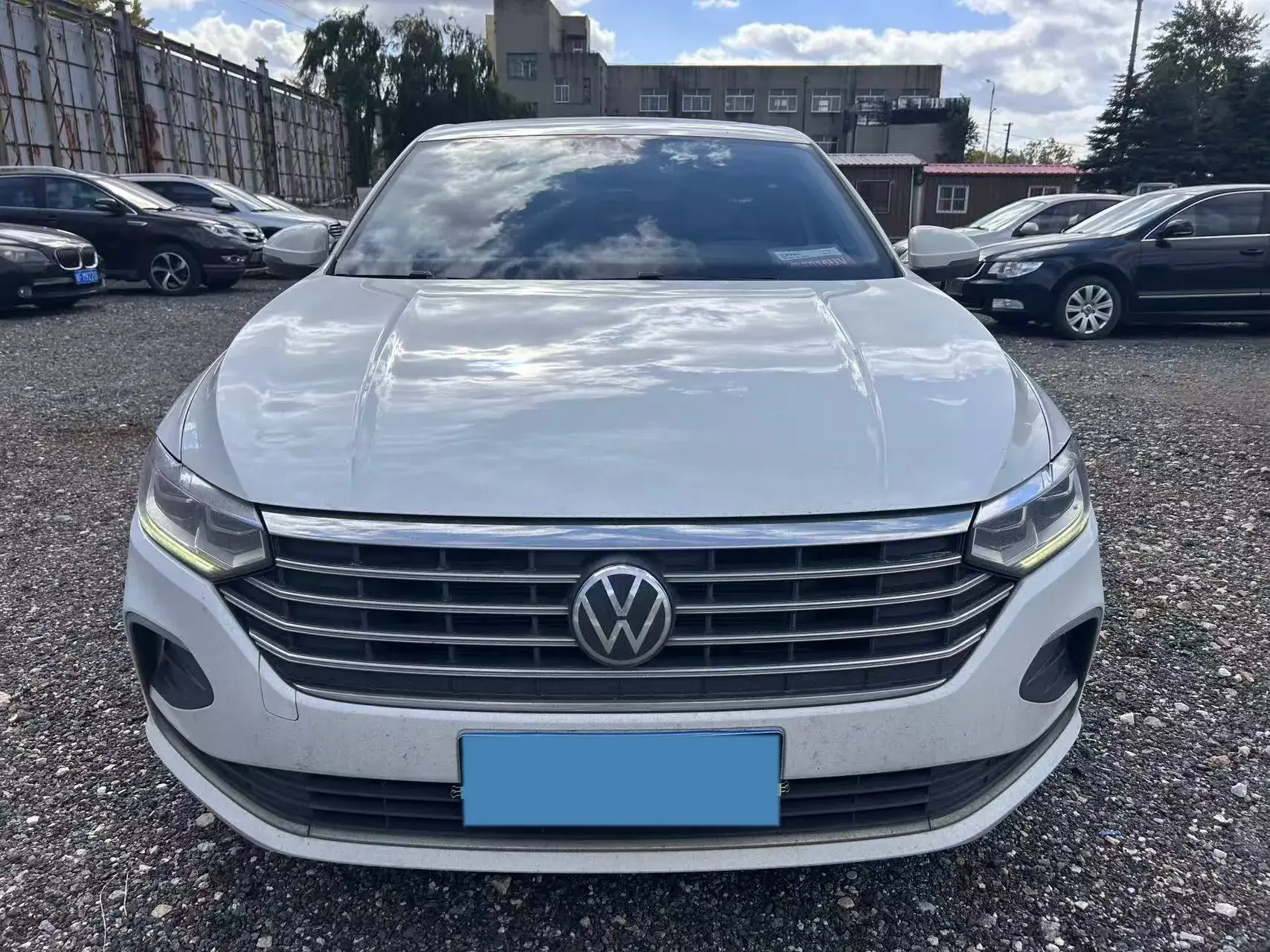 2023 VOLKSWAGEN LAVIDA thumbnail 2