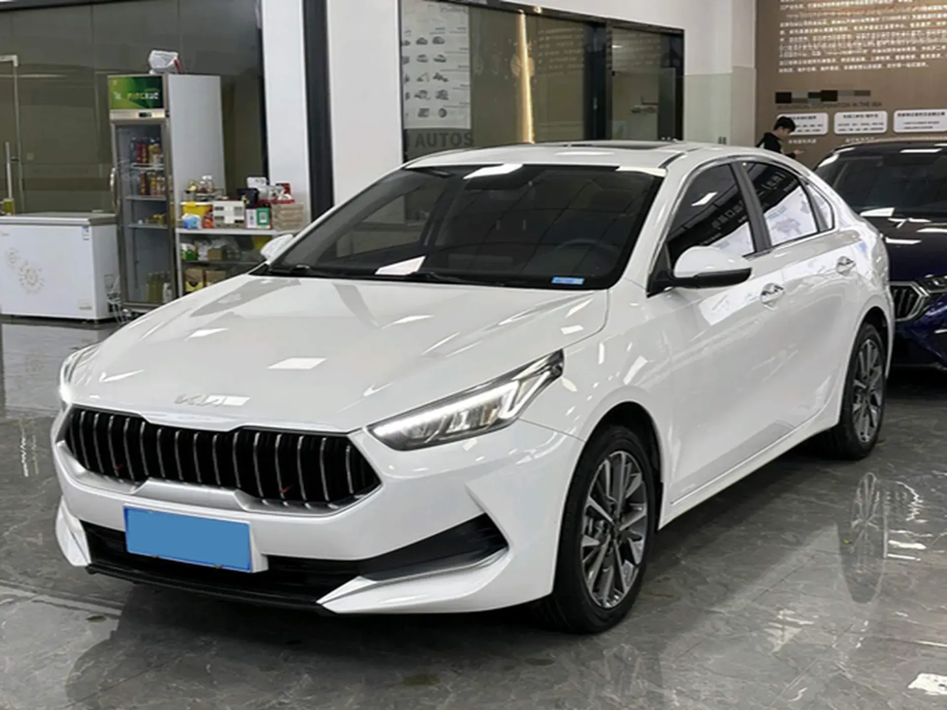 2021 KIA K3 view 1