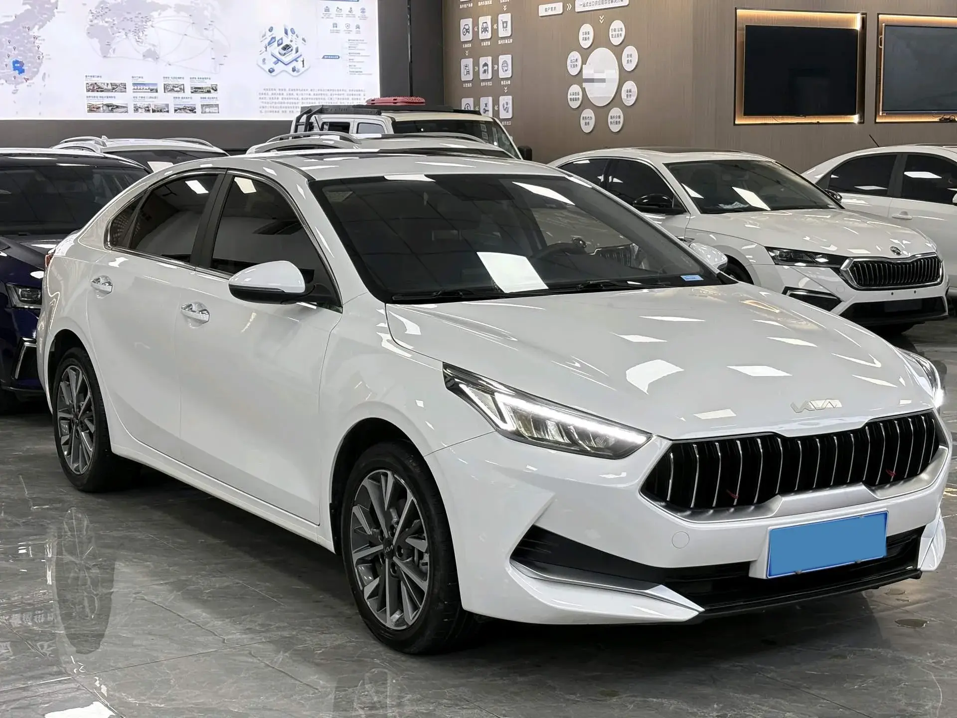 2021 KIA K3 thumbnail 3