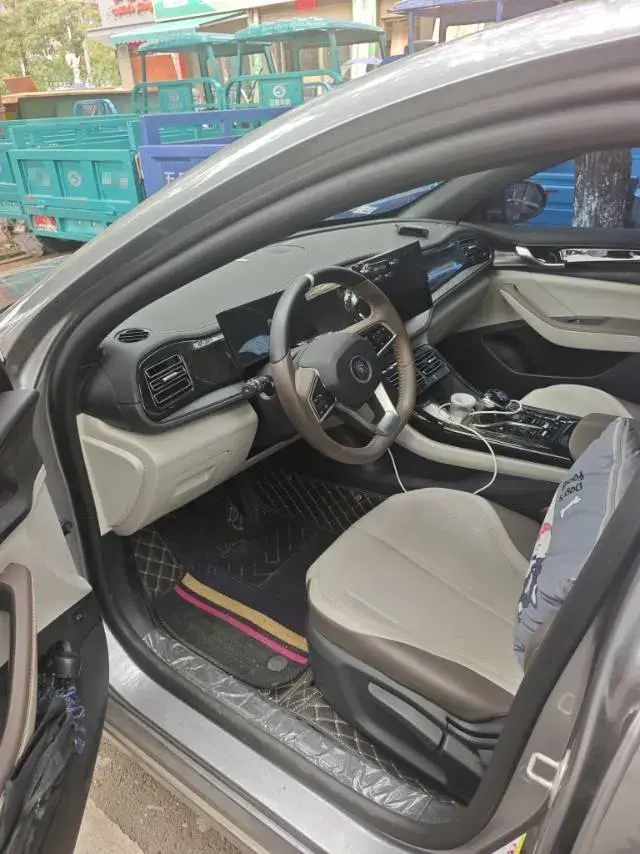 2023 BYD QIN thumbnail 4