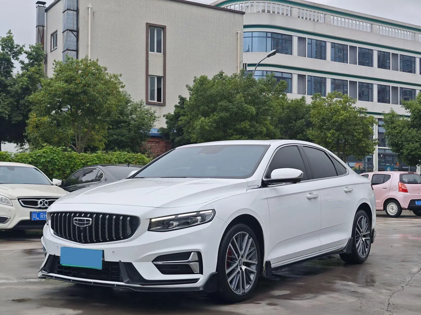 2023 GEELY PREFACE view 1