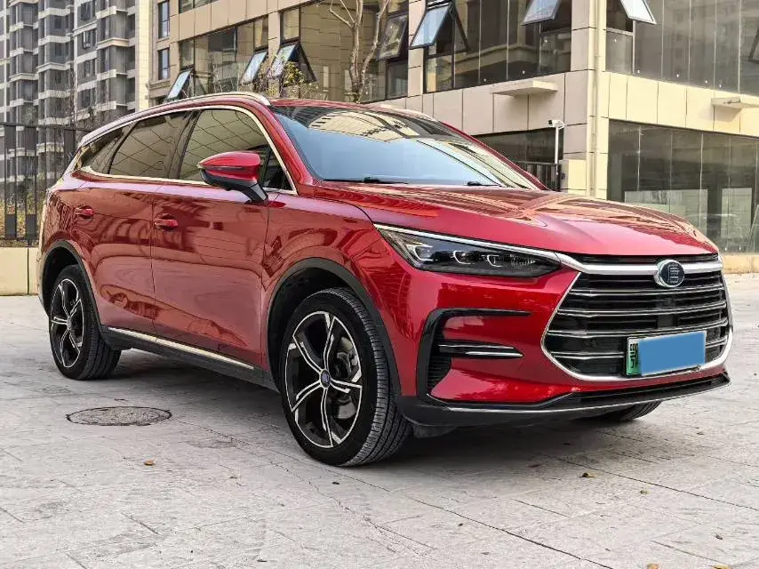 2021 BYD TANG thumbnail 3