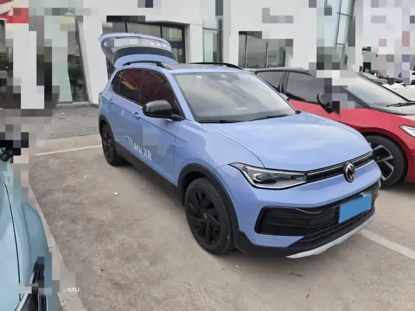 2025 VOLKSWAGEN THARU thumbnail 3