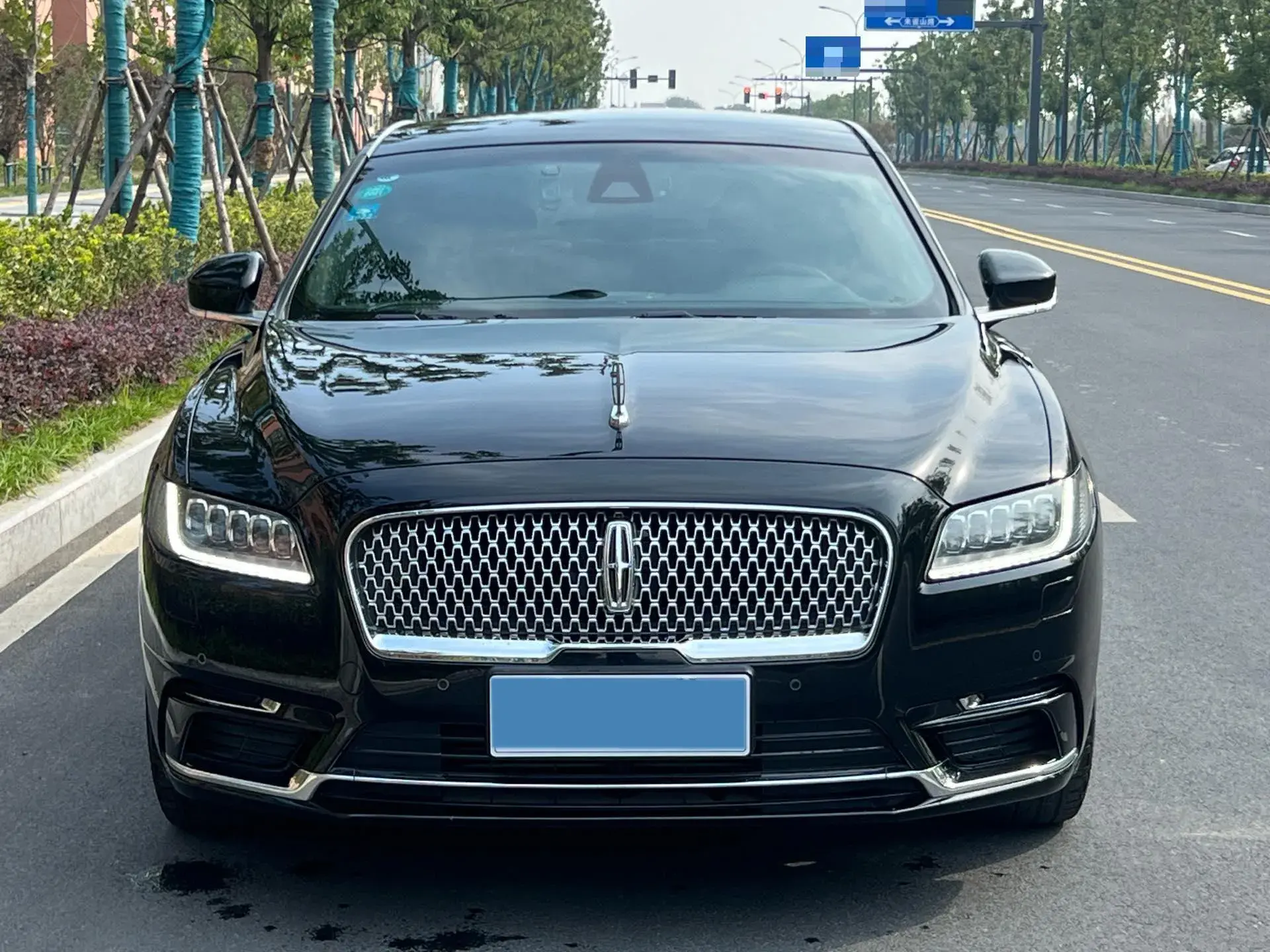 2019 LINCOLN CONTINENTAL thumbnail 2