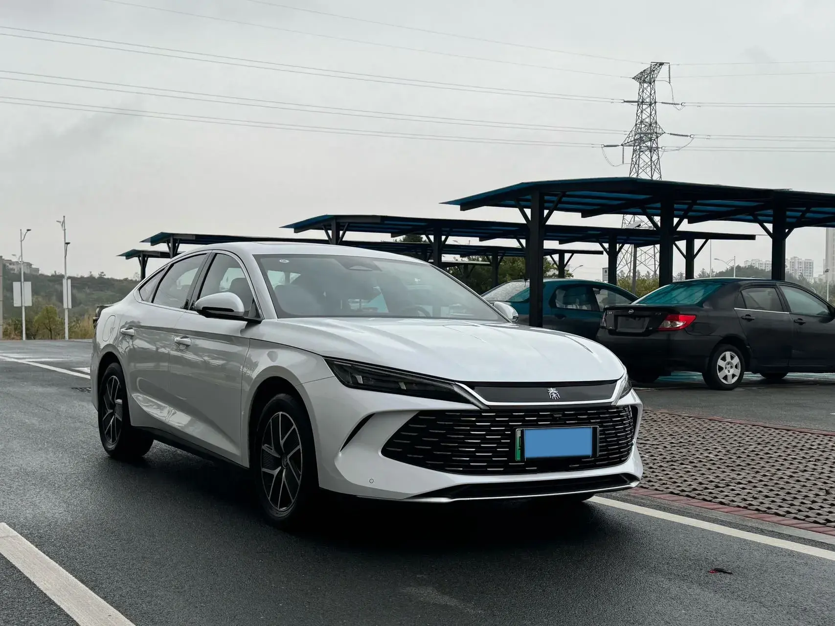 2024 BYD QINL thumbnail 3