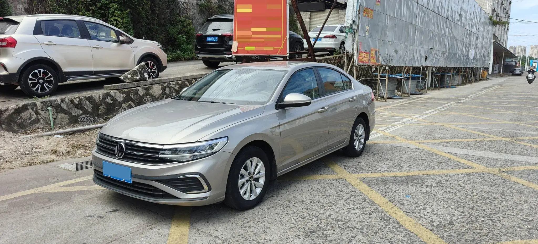 2023 VOLKSWAGEN BORA view 1