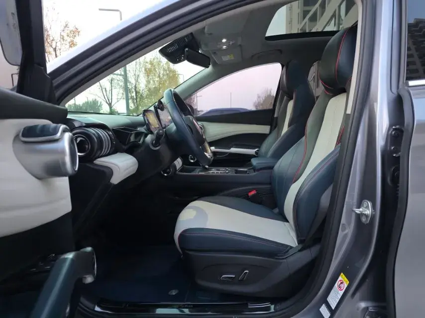 2022 BYD YUAN thumbnail 4