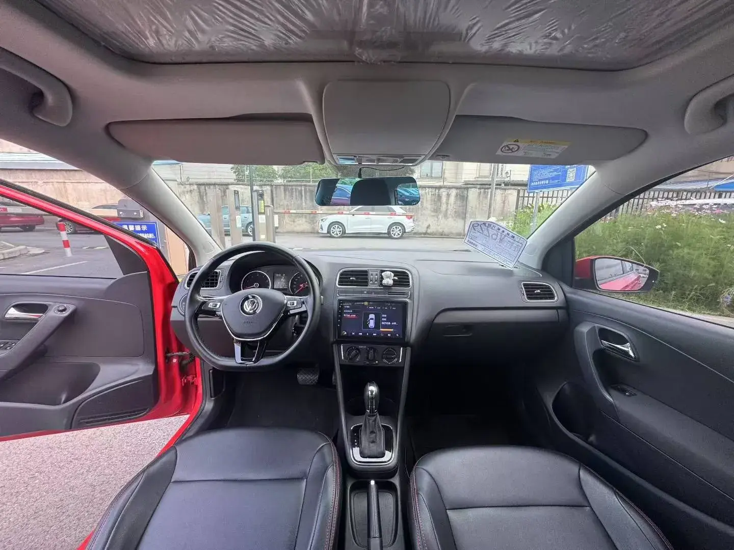 2016 VOLKSWAGEN POLO thumbnail 4