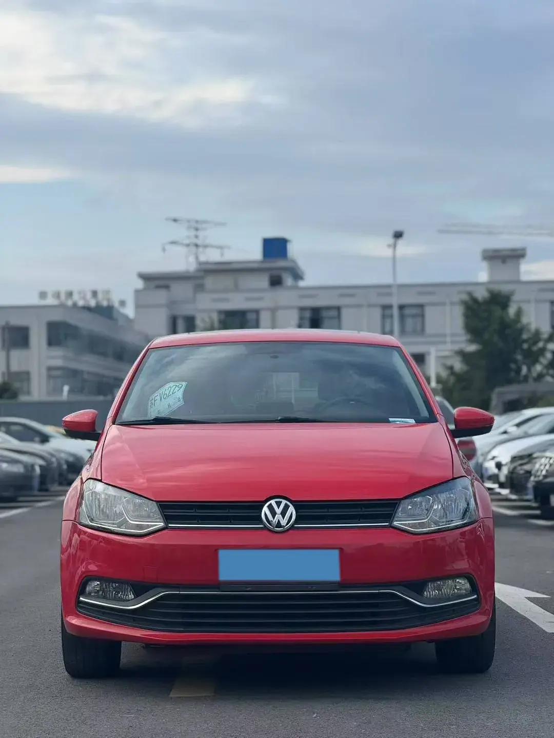 2016 VOLKSWAGEN POLO thumbnail 2