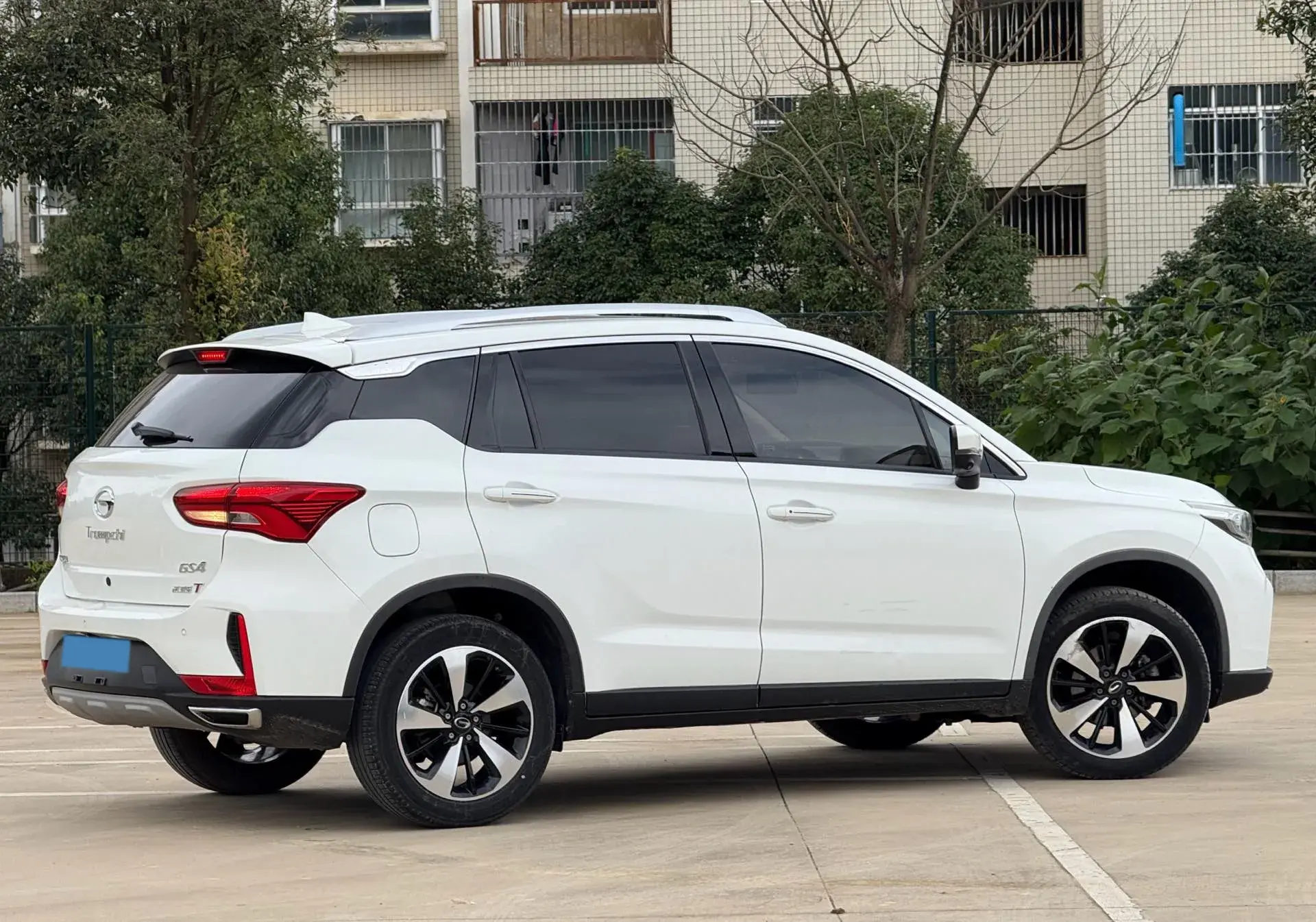 2018 GAC TRUMPCHI thumbnail 3