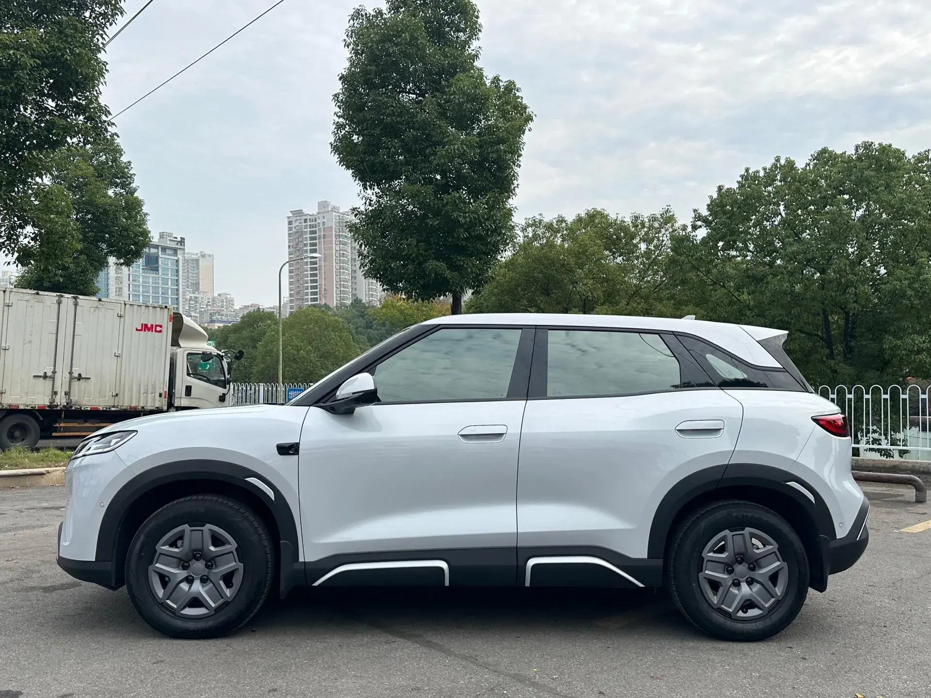 2025 BYD YUANUP thumbnail 4