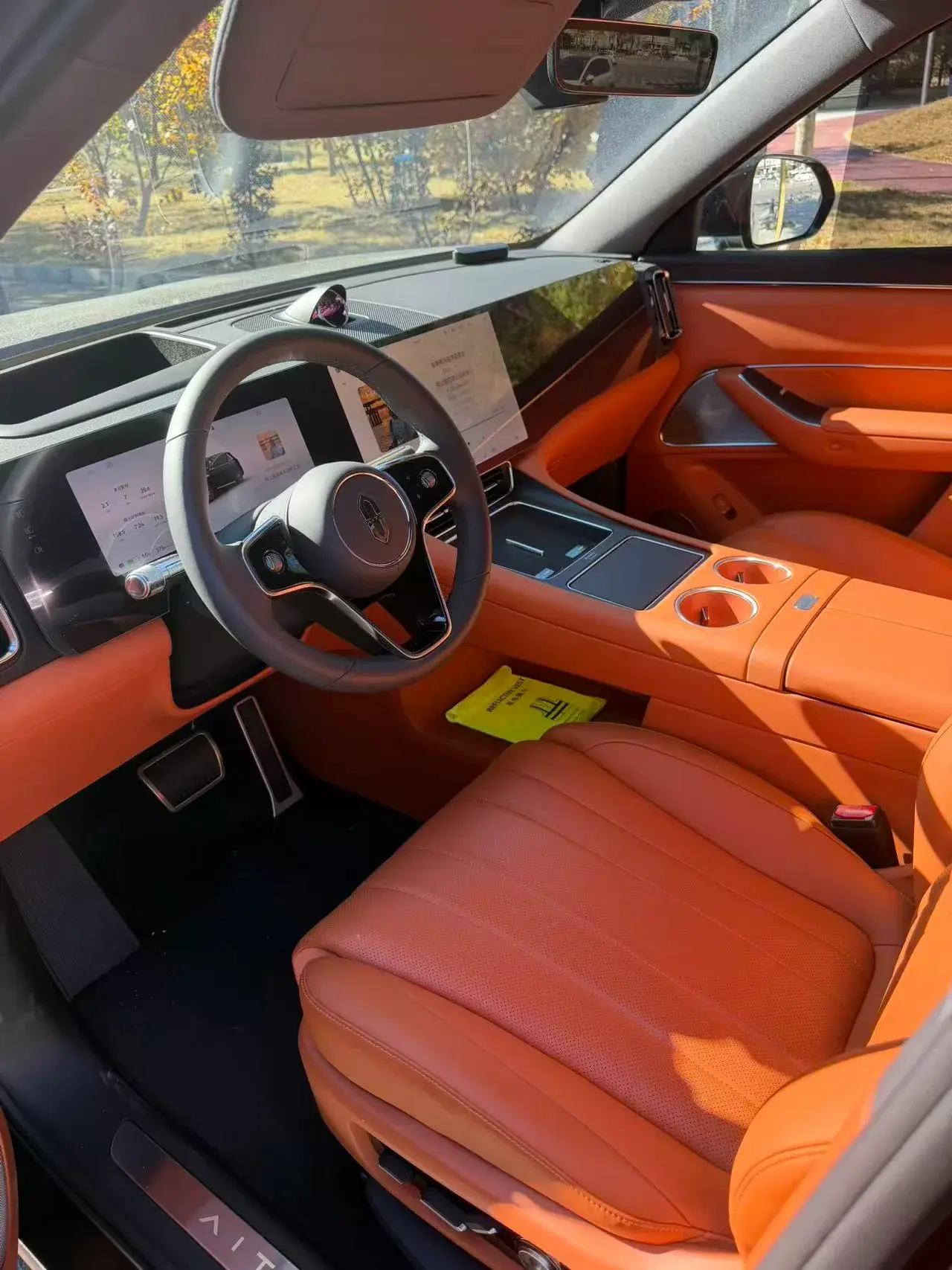 2025 AITO AITO thumbnail 4