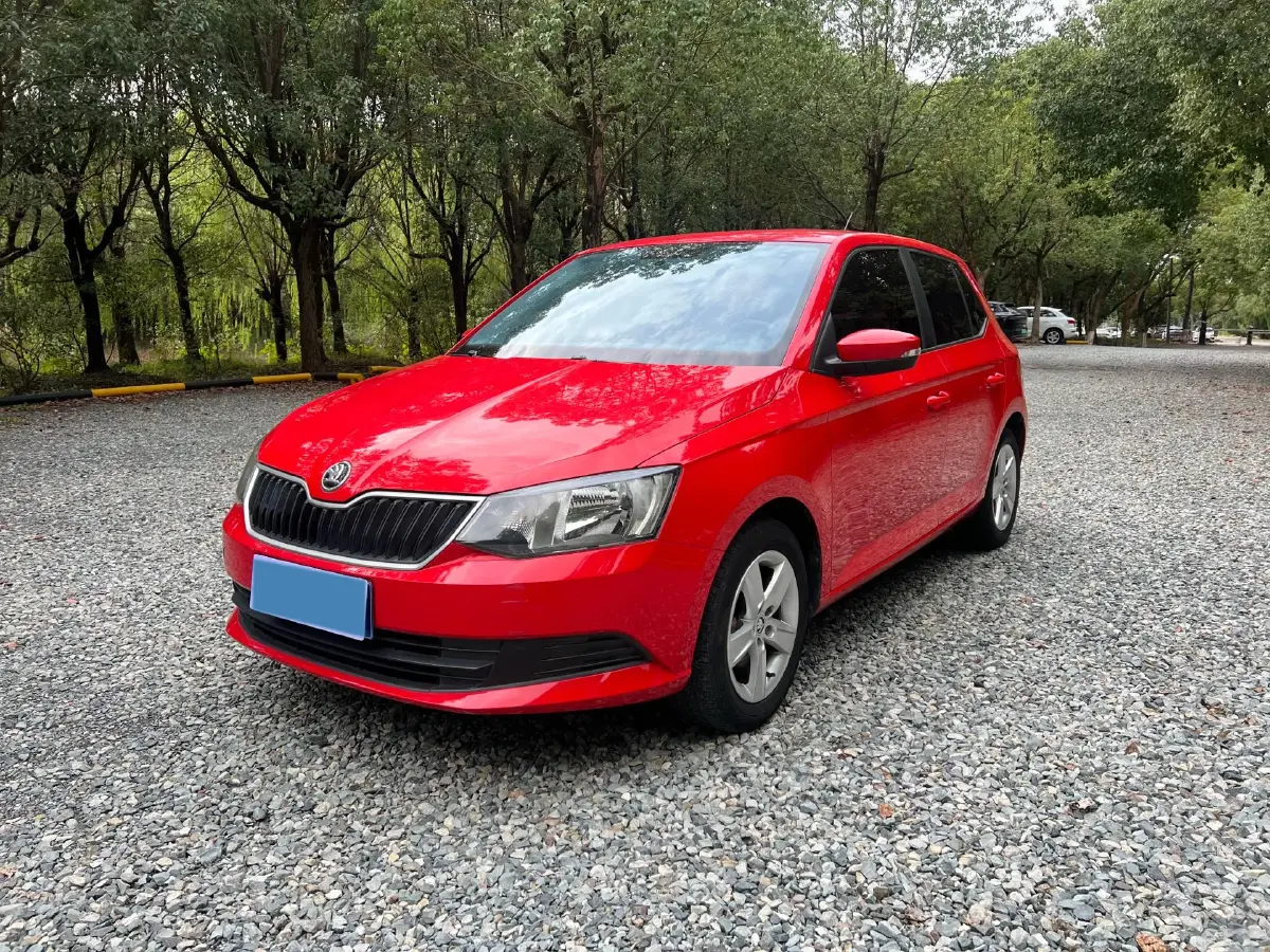 2017 Skoda Fabia 1.4L 90HP L4 6AT