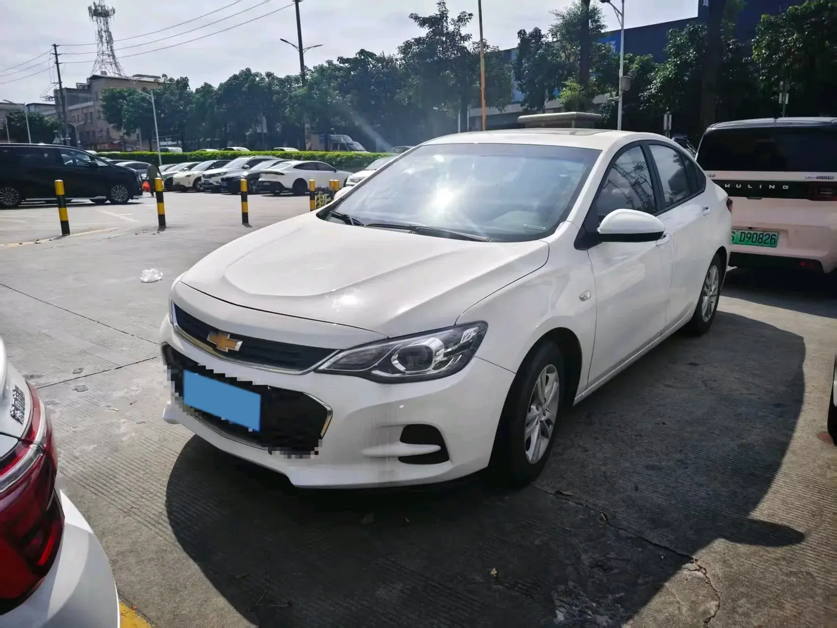 2019 CHEVROLET CAVALIER view 1