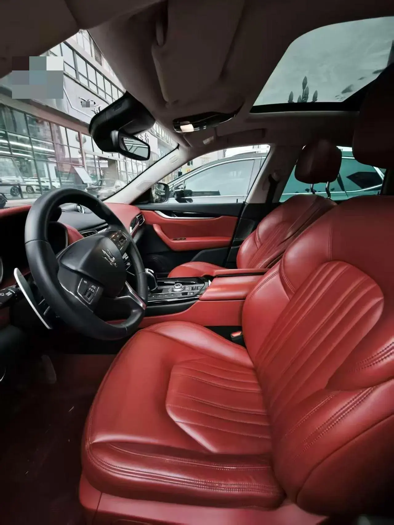 2018 MASERATI LEVANTE thumbnail 4