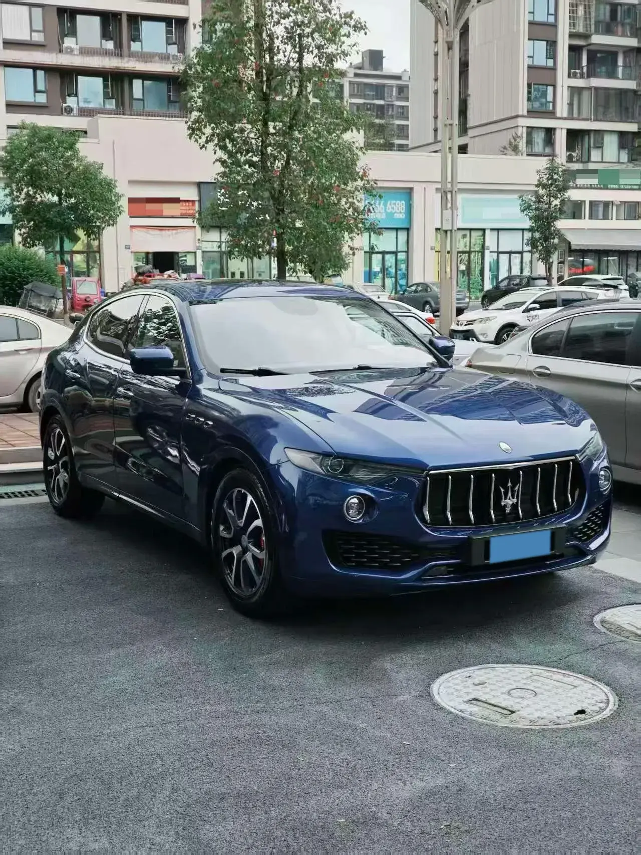 2018 MASERATI LEVANTE thumbnail 3