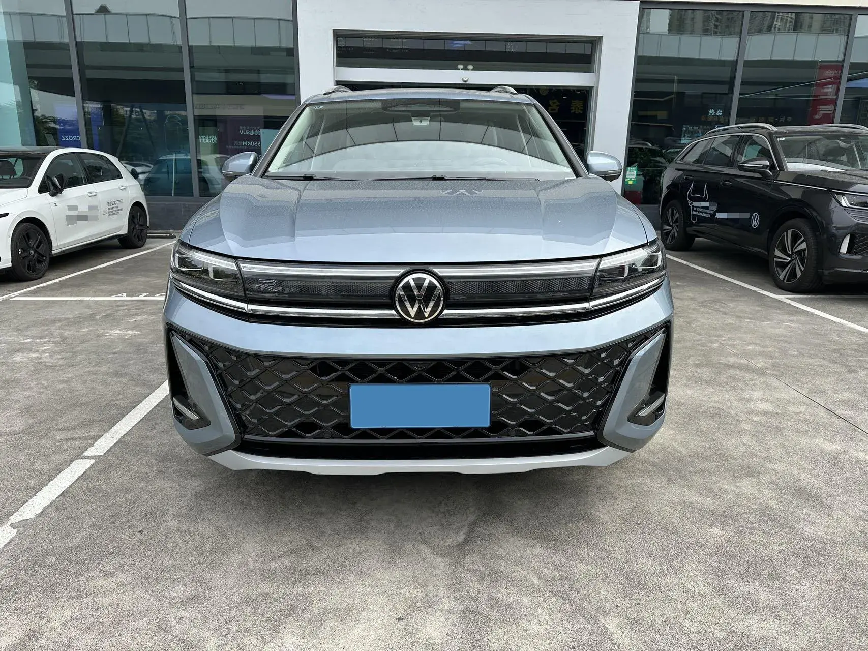 2023 VOLKSWAGEN TALAGON thumbnail 2