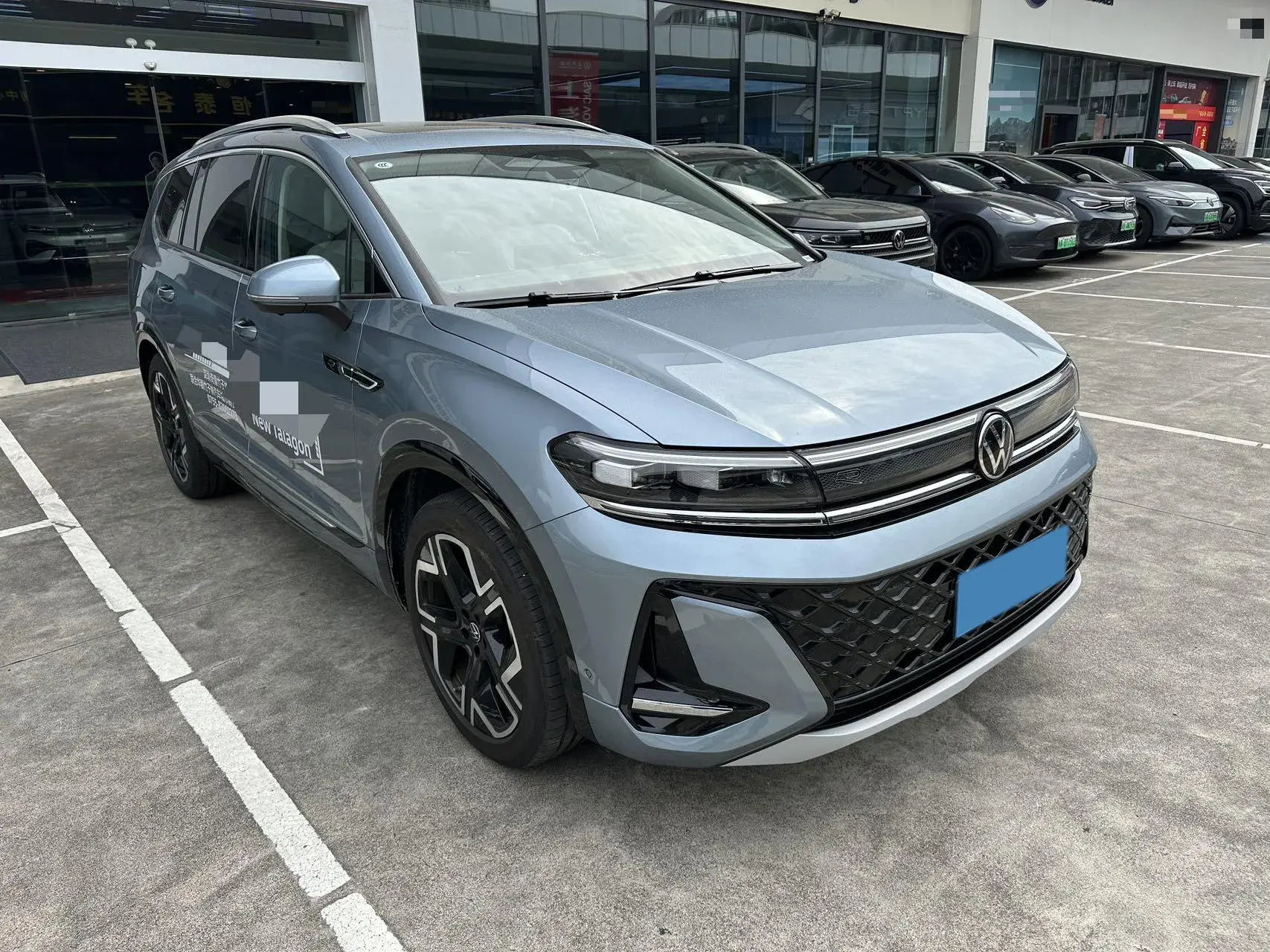 2023 VOLKSWAGEN TALAGON thumbnail 3