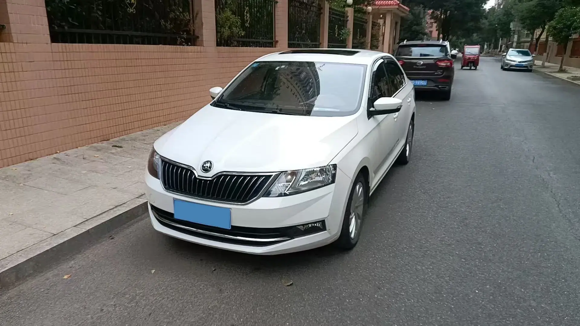 2019 SKODA RAPID view 1