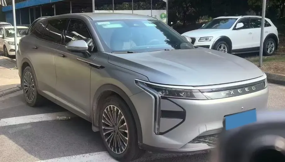 2025 Exceed RX C-DM 1.5T 156HP L4 3DHT PHEV 34.46KWH,autocango,china used car exporter,china ev exporter,chinese used car exporter,chinese used ev exporter
