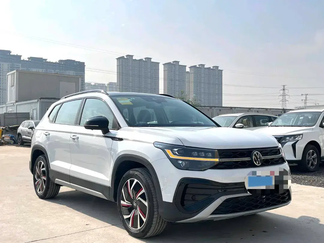 2024 VOLKSWAGEN THARU thumbnail 3