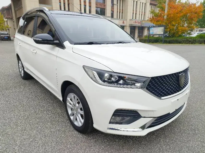 2019 BAOJUN 360 thumbnail 3