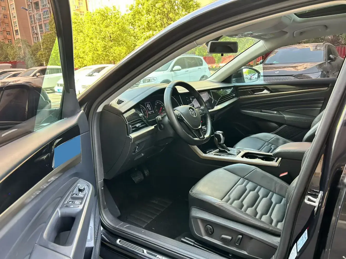 2020 VOLKSWAGEN PASSAT thumbnail 4