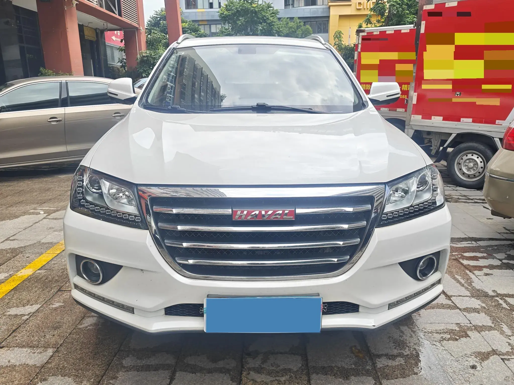 2017 HAVAL H2 thumbnail 2