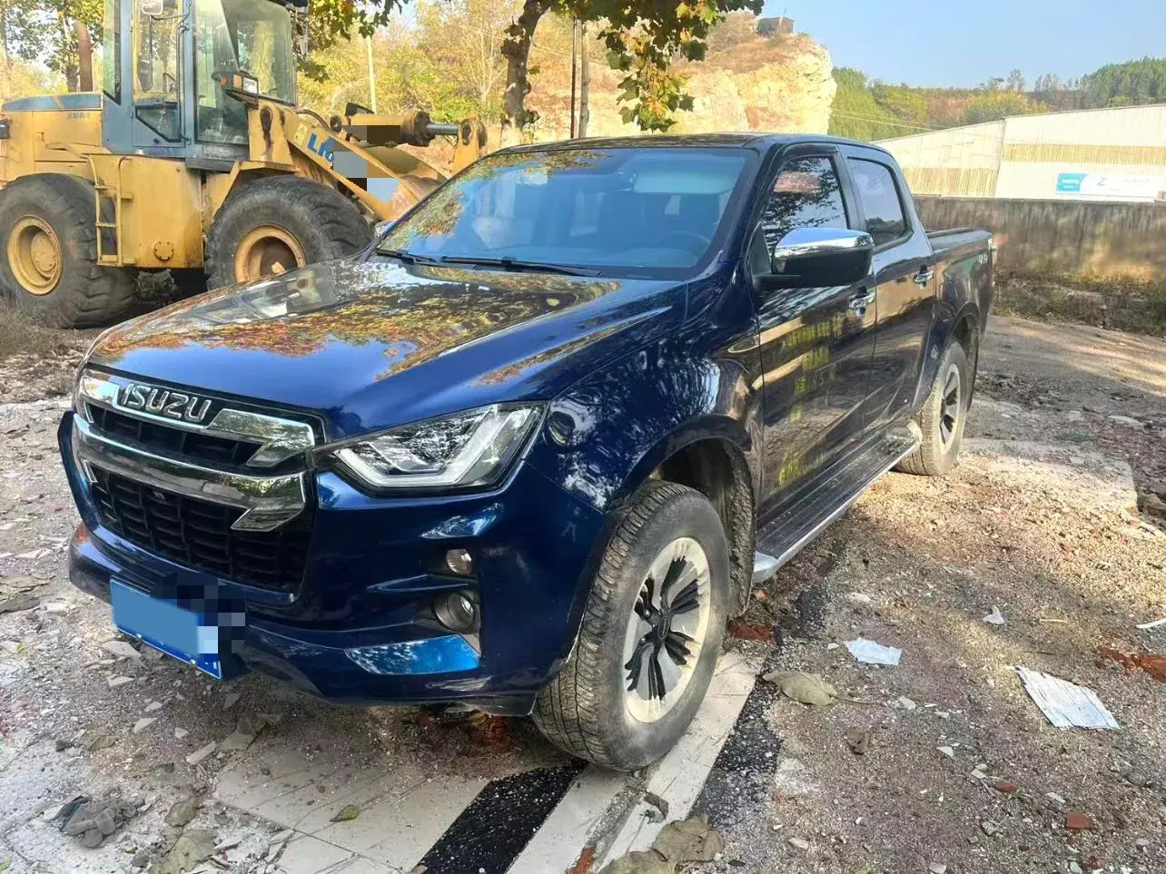 2021 ISUZU D-MAX view 1