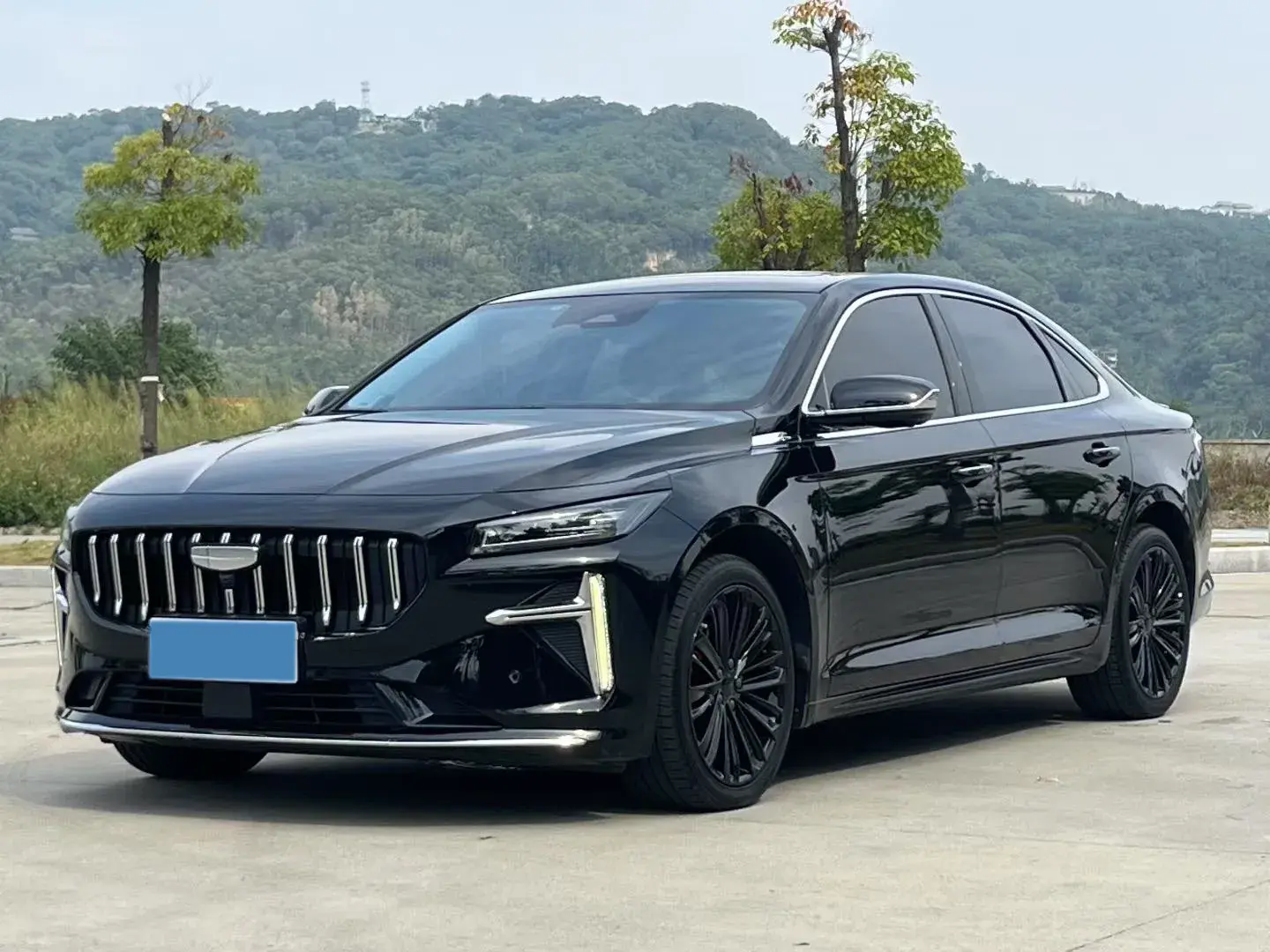 2024 GEELY PREFACE view 1