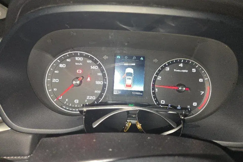 2019 ROEWE I5 thumbnail 4