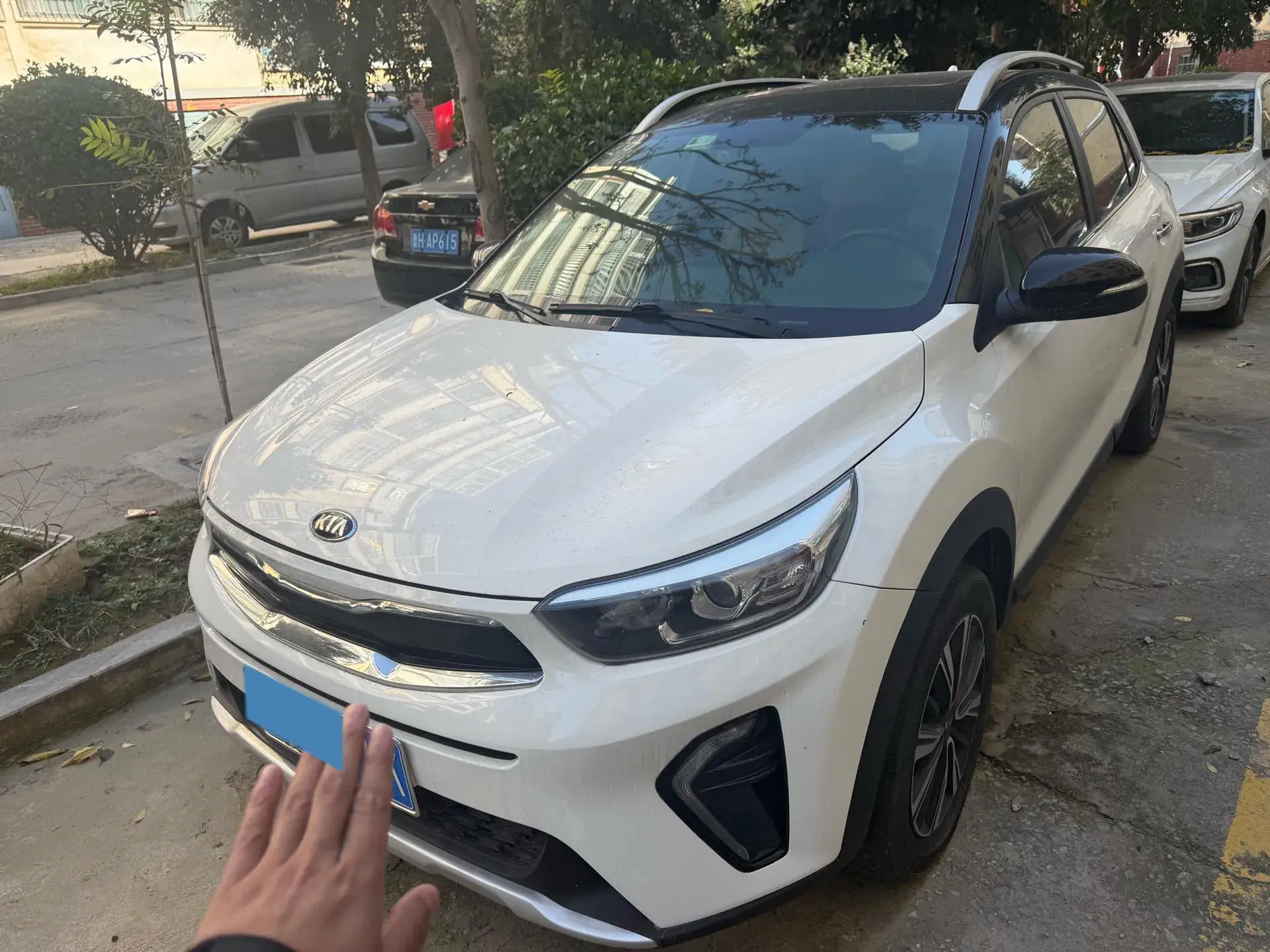 2021 KIA KX1 view 1