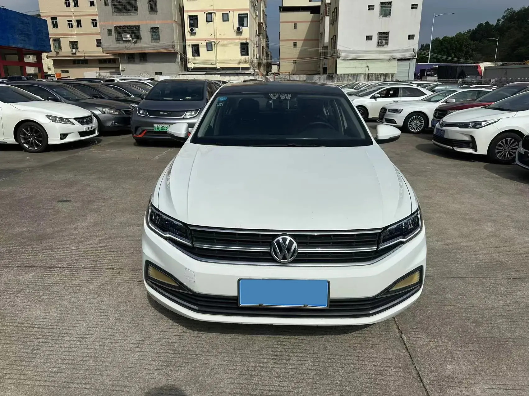 2019 VOLKSWAGEN BORA thumbnail 2