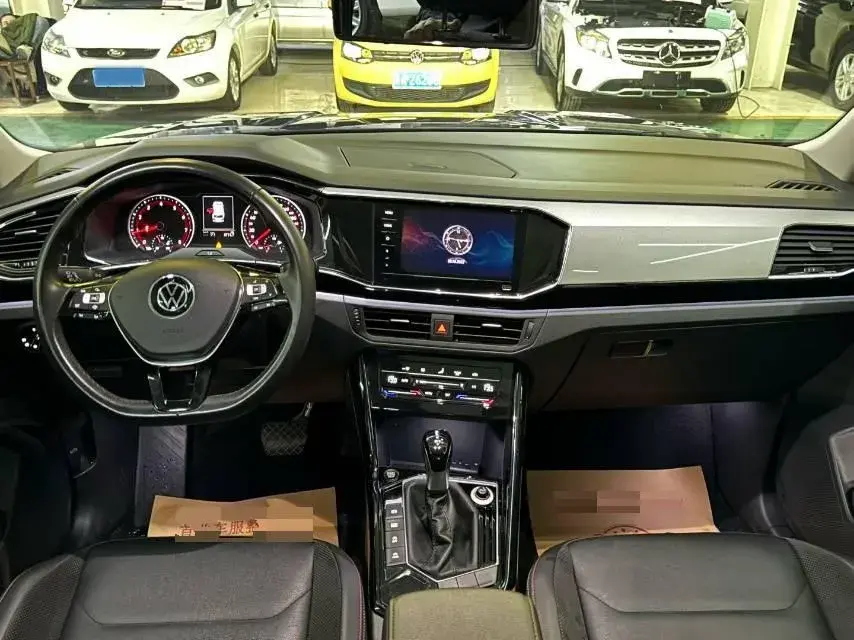 2020 VOLKSWAGEN TAYRON thumbnail 4